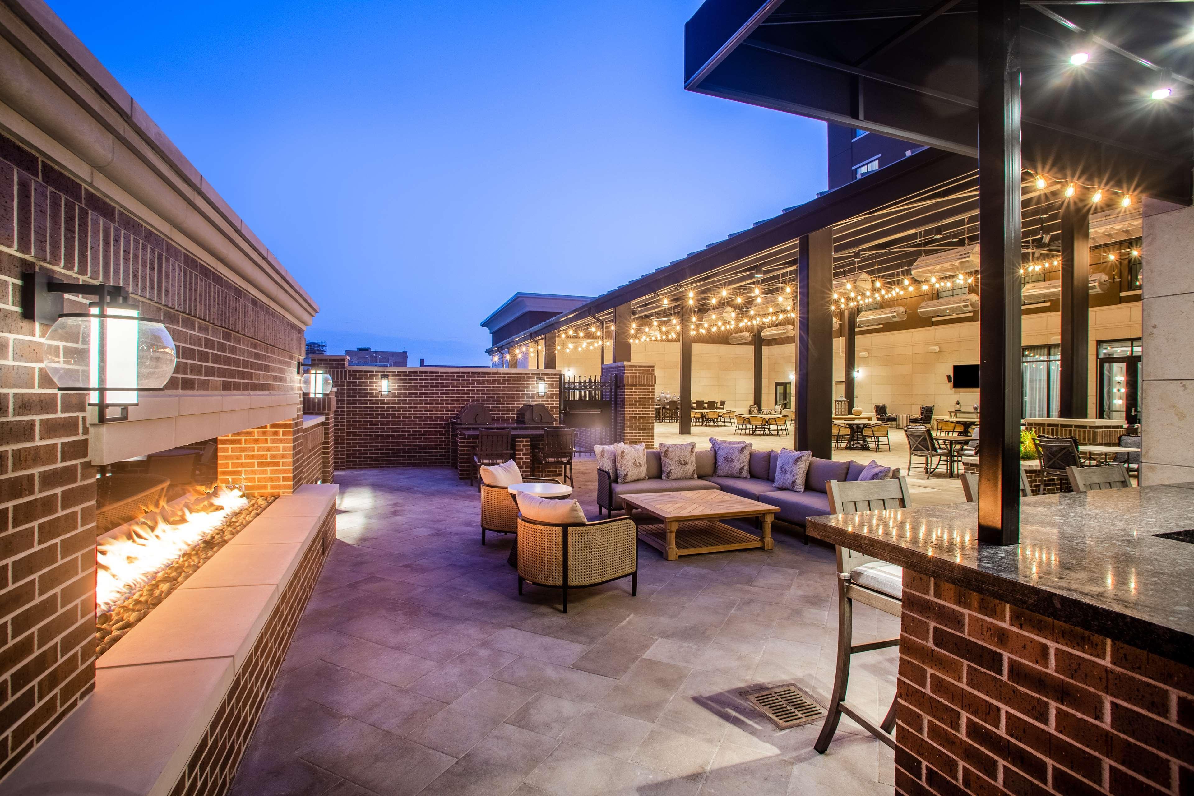 Homewood Suites By Hilton Salina/Downtown, Ks Extérieur photo