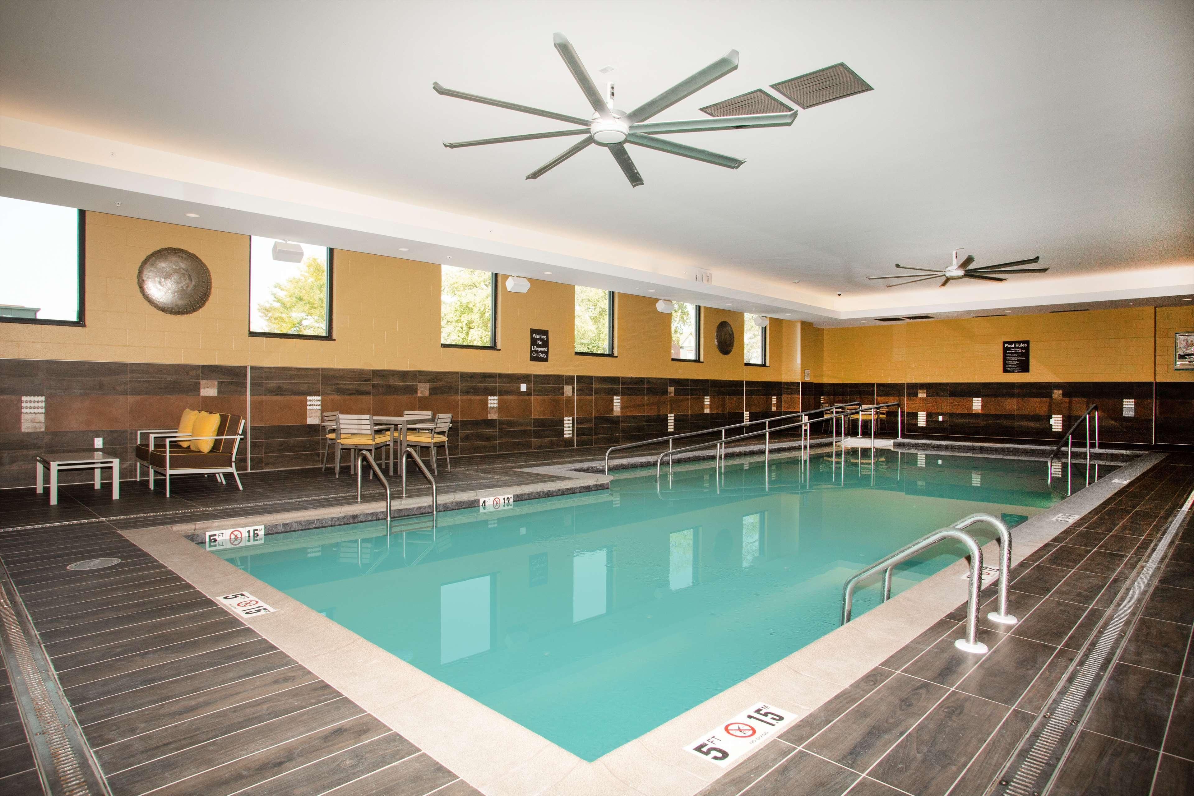 Homewood Suites By Hilton Salina/Downtown, Ks Extérieur photo