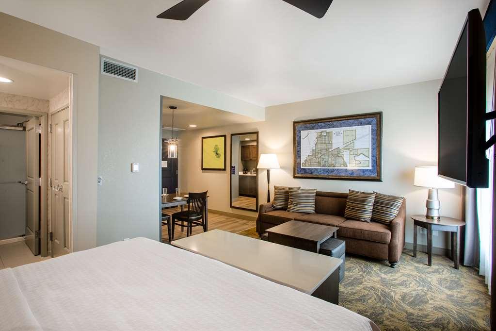 Homewood Suites By Hilton Salina/Downtown, Ks Chambre photo