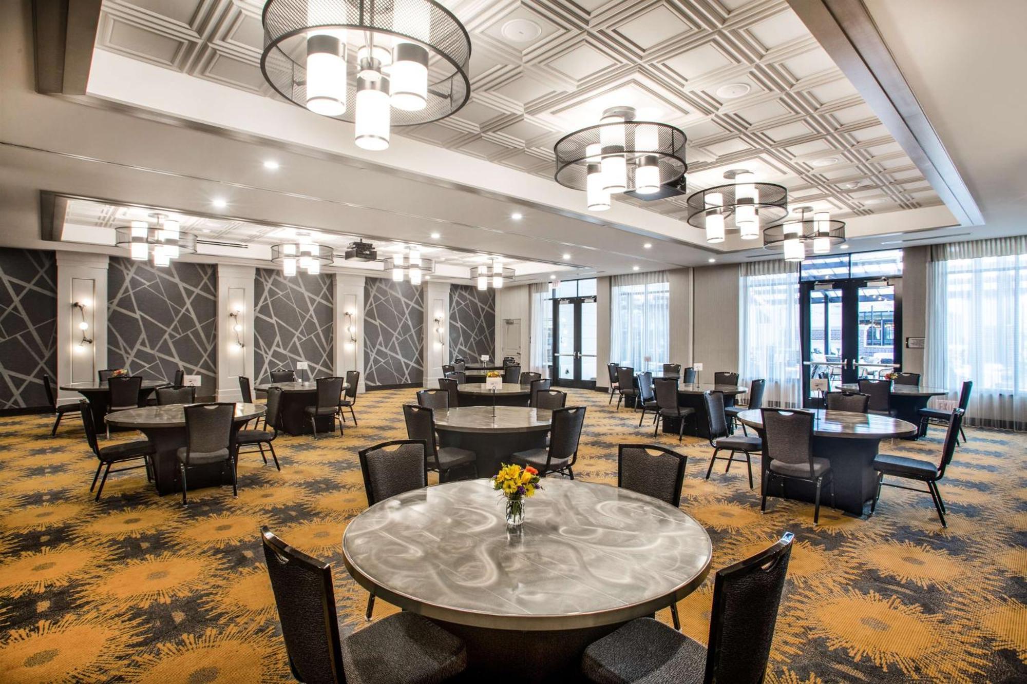 Homewood Suites By Hilton Salina/Downtown, Ks Extérieur photo