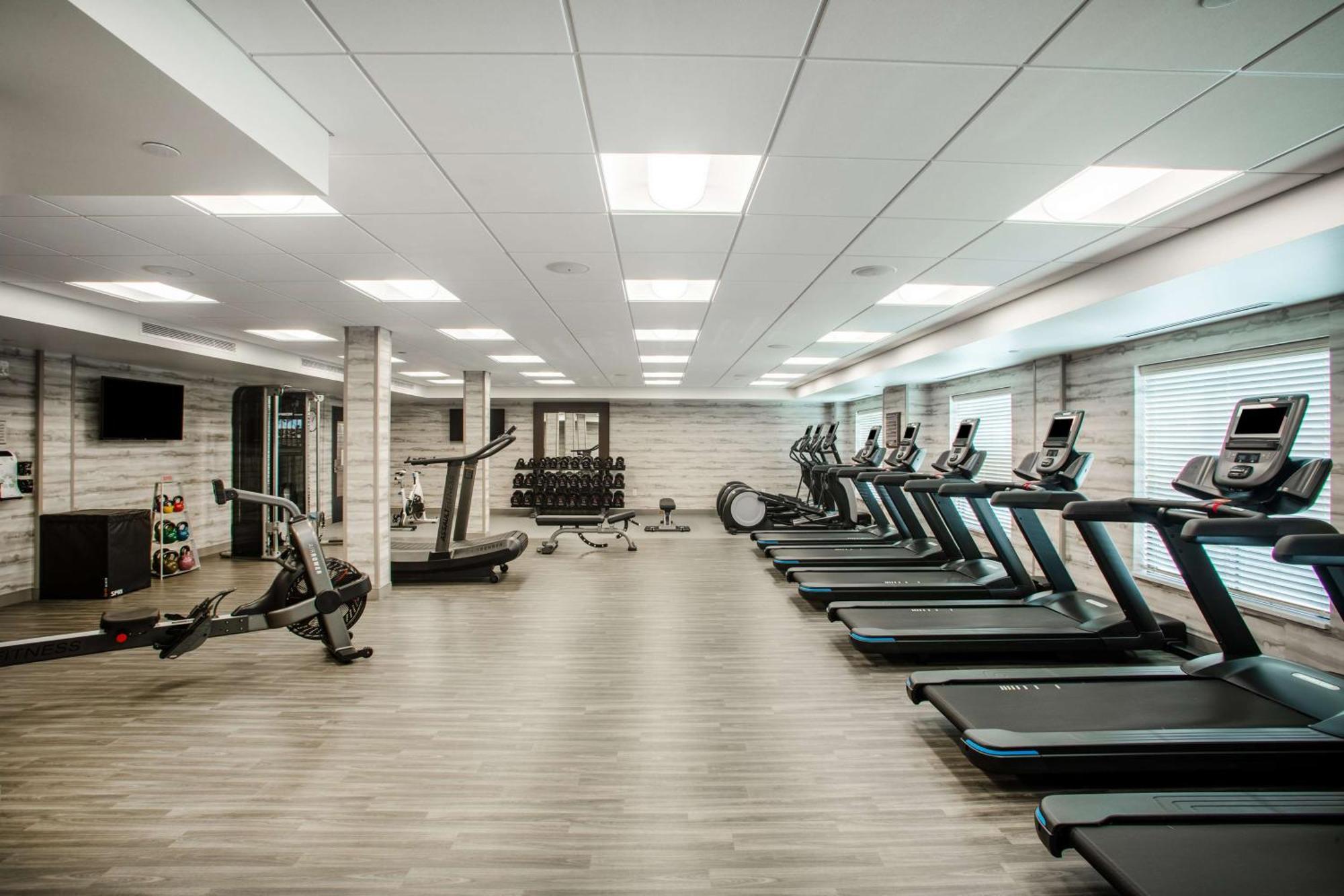 Homewood Suites By Hilton Salina/Downtown, Ks Extérieur photo